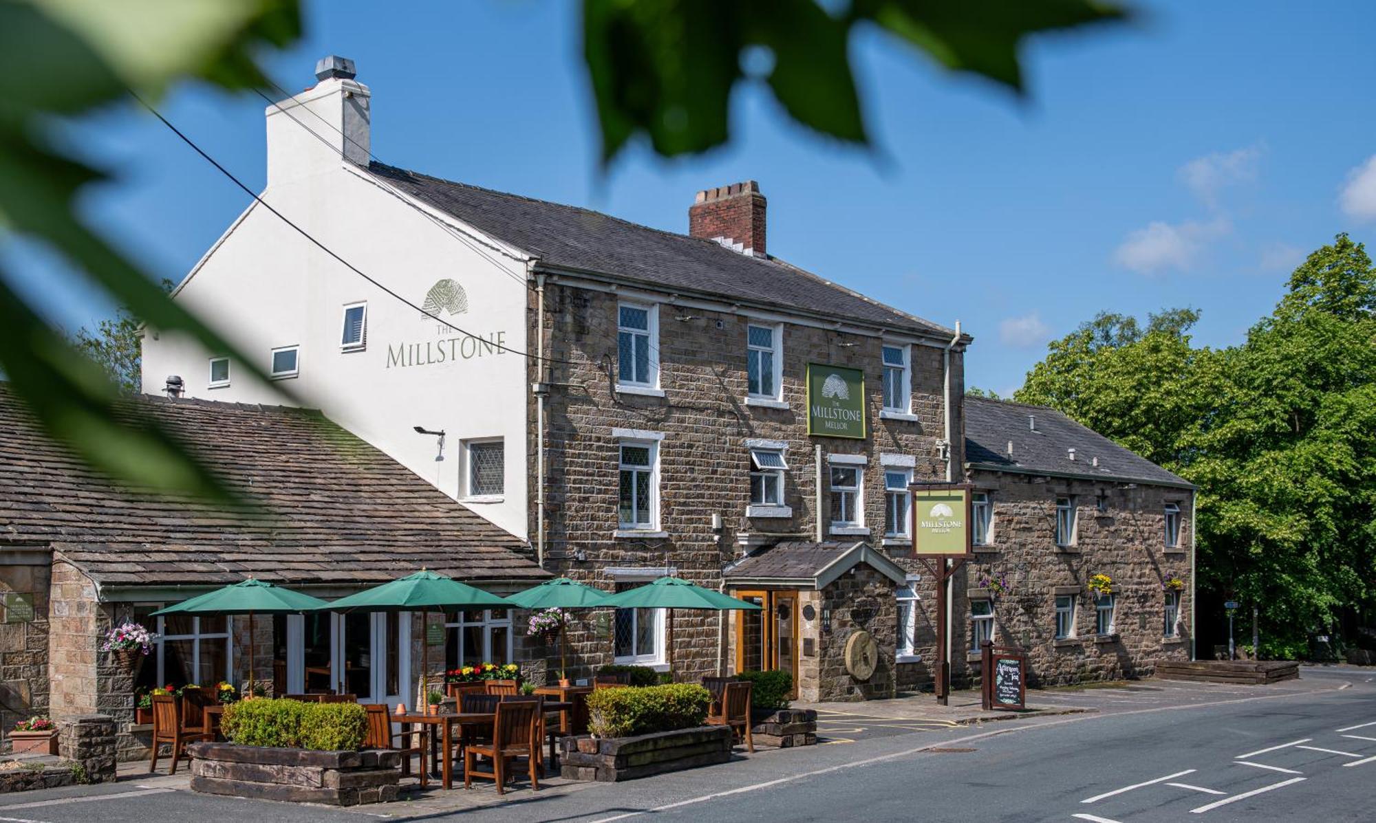 ホテル The Millstone, Mellor ブラックバーン エクステリア 写真 The Millstone Inn